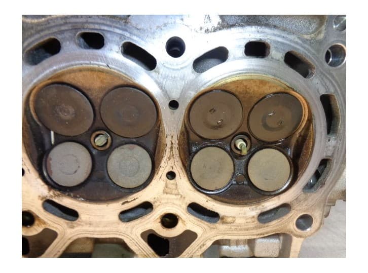 Recambio de culata para toyota yaris (_p1_) 1.3 (ncp10_, scp12_) referencia OEM IAM 1110121031 7