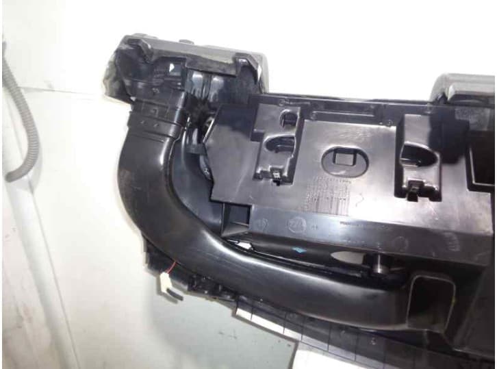 Recambio de salpicadero para lancia zeta (22_) 2.1 td (220aj5) referencia OEM IAM  GRIS 9