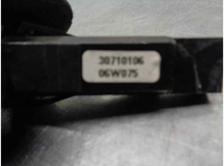Recambio de warning para volvo s80 ii (124) d5 referencia OEM IAM 30710106 3