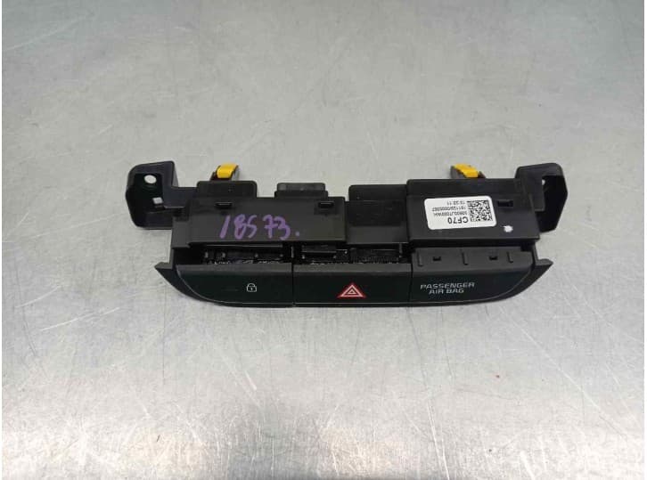 Recambio de warning para kia xceed (cd) 1.0 t-gdi referencia OEM IAM 93600J7000WK 3