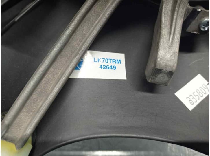 Recambio de volante para chrysler 300m (lr) 2.7 v6 24v referencia OEM IAM LK70LAZ 2