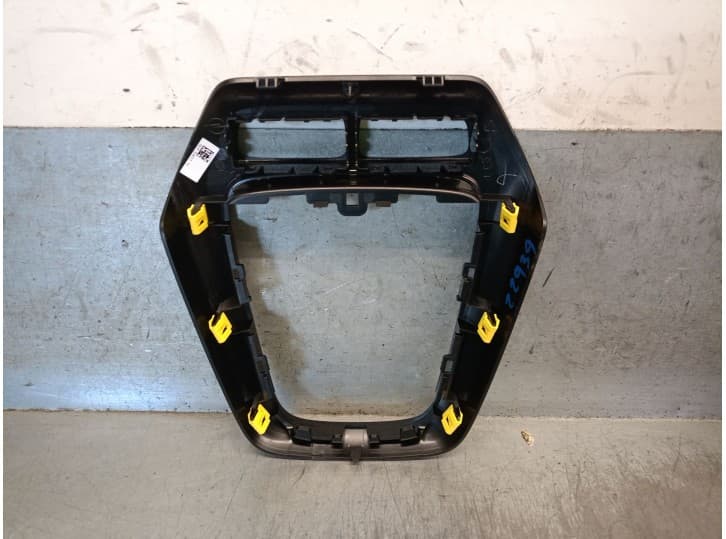 Recambio de moldura para opel corsa f (p2jo) 1.2 (68) referencia OEM IAM 529131017  39167715 2