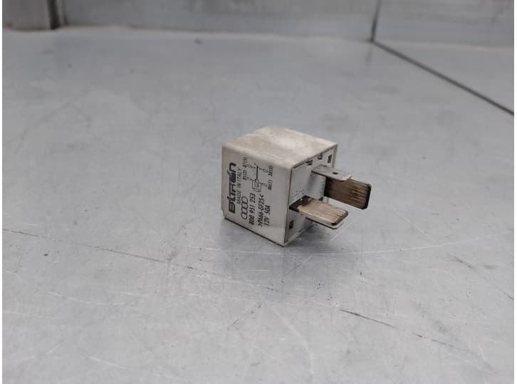 Recambio de rele para audi a4 b6 (8e2) 1.9 tdi referencia OEM IAM 8D0951253 2