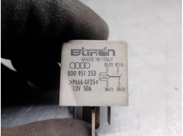 Recambio de rele para audi a4 b6 (8e2) 1.9 tdi referencia OEM IAM 8D0951253 3