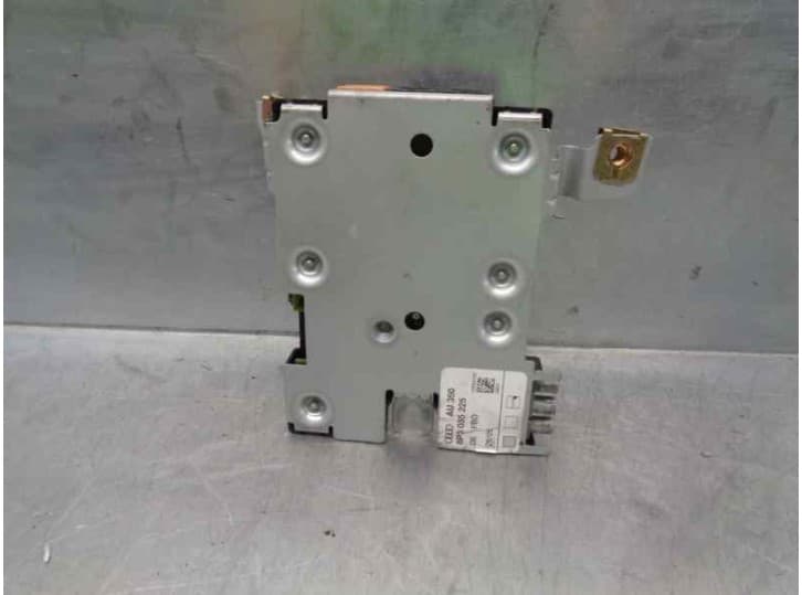 Recambio de modulo electronico para audi a3 (8p1) 1.6 fsi referencia OEM IAM 8P3035225 2