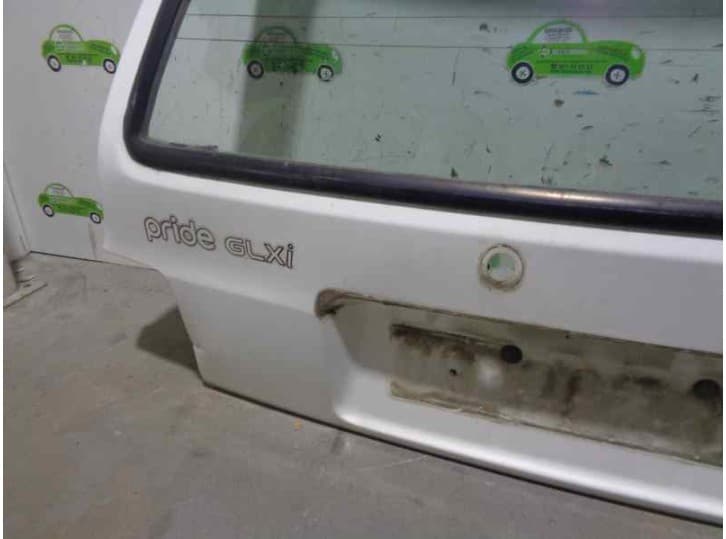 Recambio de porton trasero para kia pride (da) 1.3 referencia OEM IAM  BLANCO 3 PUERTAS 3