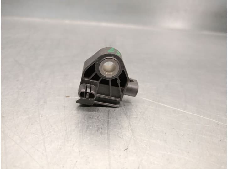 Recambio de sensor impacto para bmw 5 (g30, f90) 520 d referencia OEM IAM 65779341546 2