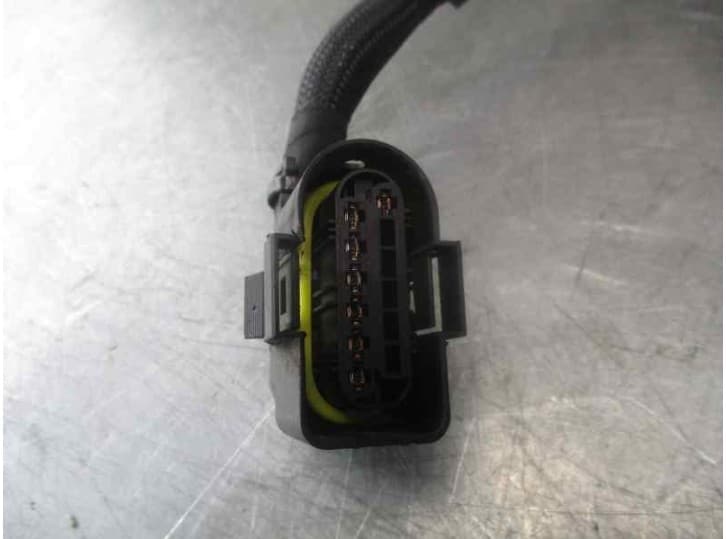 Recambio de cableado para bmw 1 (e81) 118 d referencia OEM IAM 758039704D 4