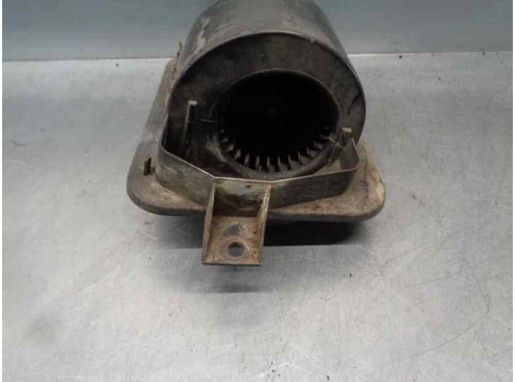 Recambio de motor calefaccion para ford fiesta iii (gfj) 1.1 referencia OEM IAM FG18593 2