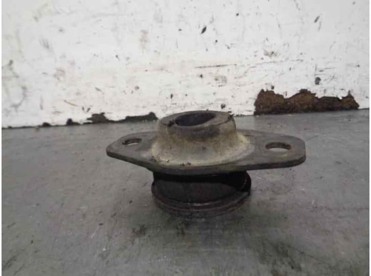 Recambio de soporte motor izquierdo para rover 600 i (rh) 620 sdi referencia OEM IAM 2