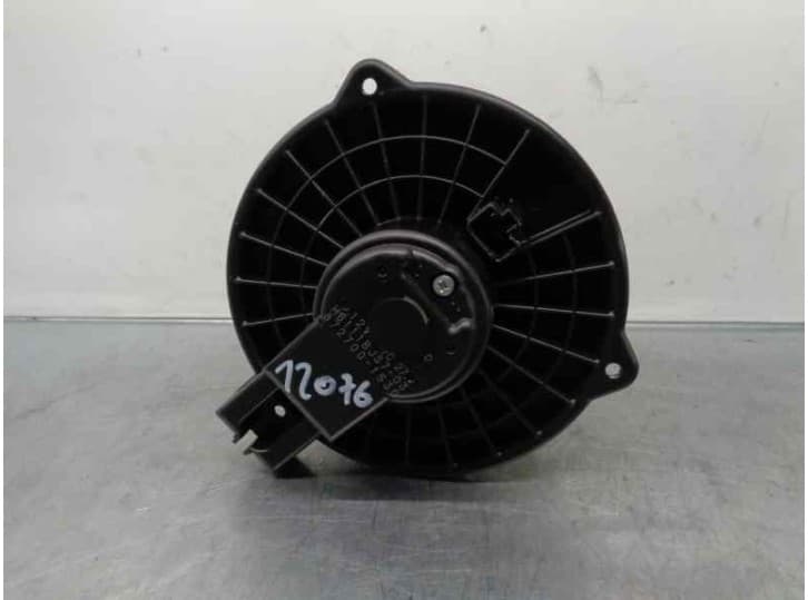 Recambio de motor calefaccion para mazda 3 sedán (bm_, bn_) 2.0 referencia OEM IAM KD4561B10