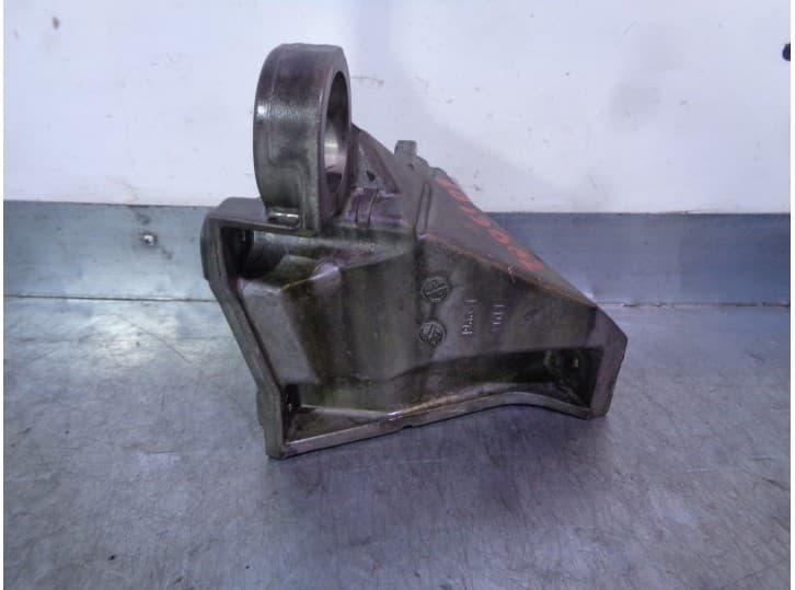 Recambio de soporte cambio para audi a6 c4 (4a2) 2.6 referencia OEM IAM 4A0399114M