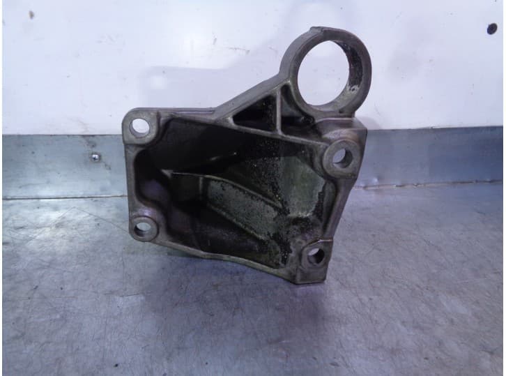 Recambio de soporte cambio para audi a6 c4 (4a2) 2.6 referencia OEM IAM 4A0399114M 4