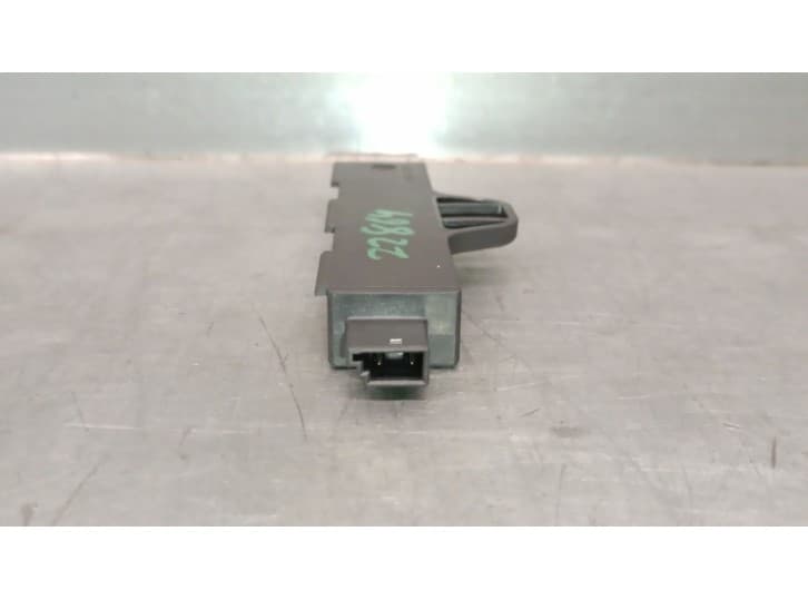 Recambio de antena para bmw 1 (f20) 116 d referencia OEM IAM 65209220832 65209220832 2