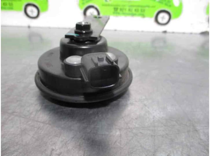 Recambio de claxon para kia carens iv 1.6 gdi referencia OEM IAM 96630A4000 3