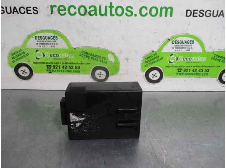Recambio de modulo electronico para kia carens iv 1.6 gdi referencia OEM IAM 95210A4500 2