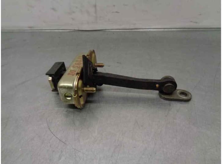 Recambio de retenedor puerta para ssangyong rodius i 2.7 xdi referencia OEM IAM