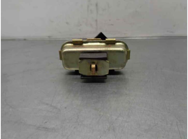 Recambio de retenedor puerta para ssangyong rodius i 2.7 xdi referencia OEM IAM 3