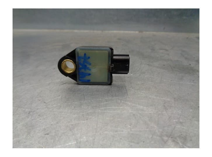 Recambio de sensor impacto para dodge caliber 2.0 crd referencia OEM IAM P04896061AA 2