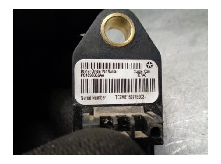 Recambio de sensor impacto para dodge caliber 2.0 crd referencia OEM IAM P04896065AA 3