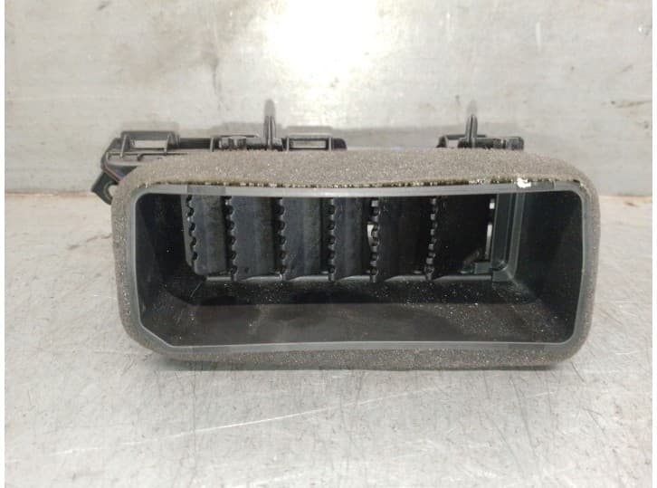 Recambio de aireador para kia niro (de) 1.6 gdi hybrid referencia OEM IAM 97420G5AA0 2