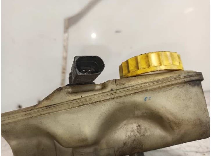 Recambio de bomba freno para volkswagen polo (6n2) 1.4 16v referencia OEM IAM 6N1611307C 5