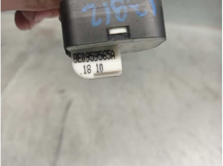 Recambio de mando retrovisor para seat exeo (3r2) 2.0 tdi referencia OEM IAM 8E0959565A 3