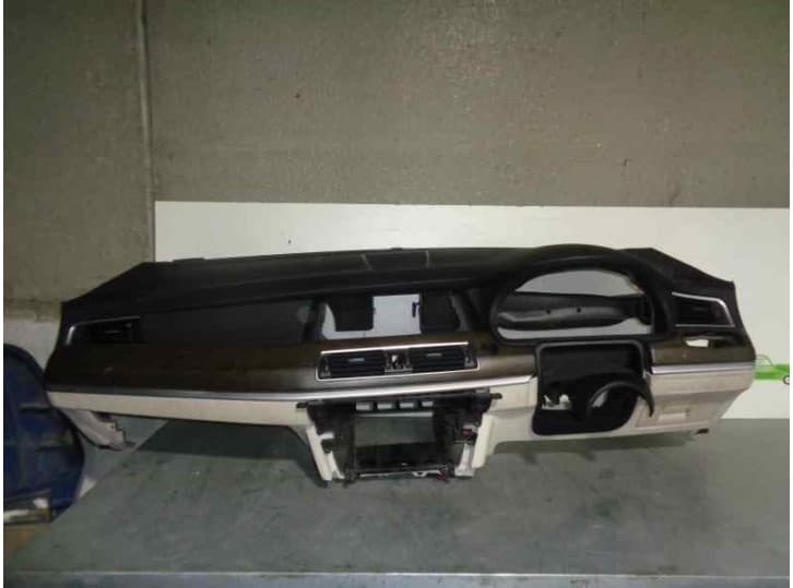 Recambio de salpicadero para bmw 5 gran turismo (f07) 530 d referencia OEM IAM  NEGRO