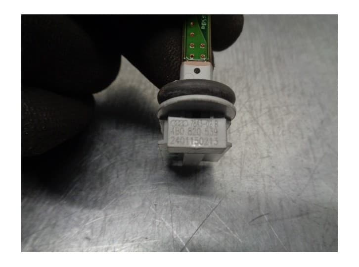 Recambio de sensor para volkswagen cc b7 (358) 2.0 tdi referencia OEM IAM 4B0820539 2