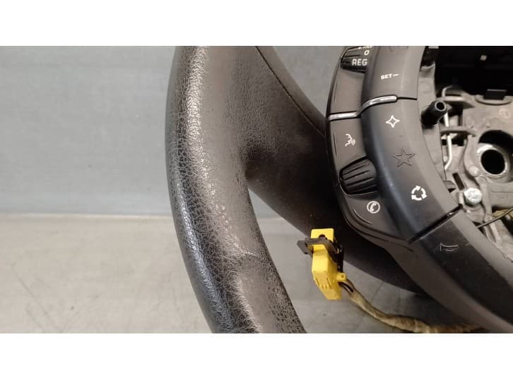 Recambio de volante para citroën c4 i (lc_) 1.6 hdi referencia OEM IAM 4109JE 2