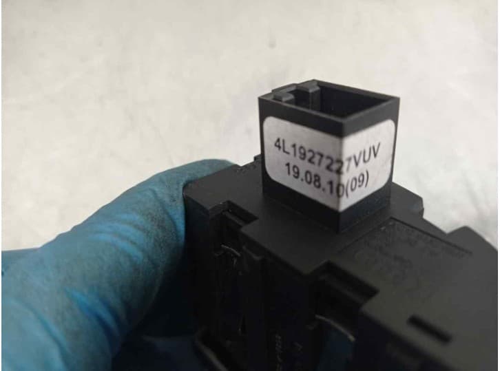Recambio de interruptor para audi a6 c6 (4f2) 2.7 tdi referencia OEM IAM 4L1927227VUV 3