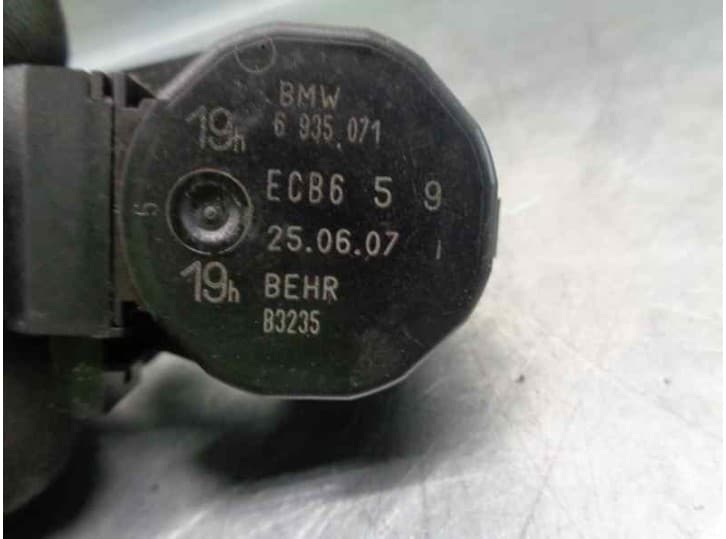 Recambio de motor calefaccion para bmw 7 (e65, e66, e67) 730 ld referencia OEM IAM 6935071 3