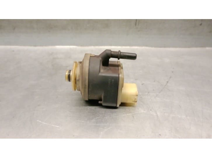 Recambio de filtro gasoil para bmw 1 (f20) 116 d referencia OEM IAM 13328572521