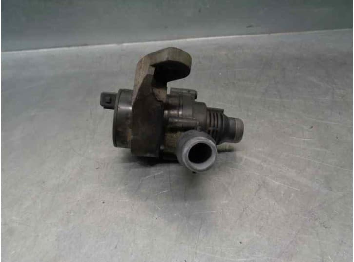 Recambio de bomba agua para bmw 7 (e65, e66, e67) 730 ld referencia OEM IAM 11517509985