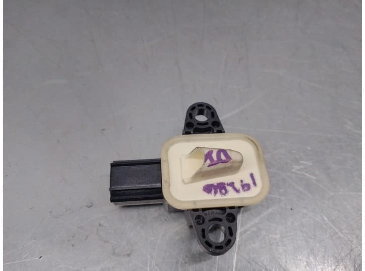 Recambio de sensor airbag para volvo v60 i (155) d3 / d4 referencia OEM IAM 30798030 2