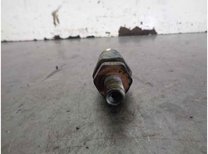 Recambio de inyector para nissan patrol (k/w260) 2.8 diesel referencia OEM IAM 710721 4