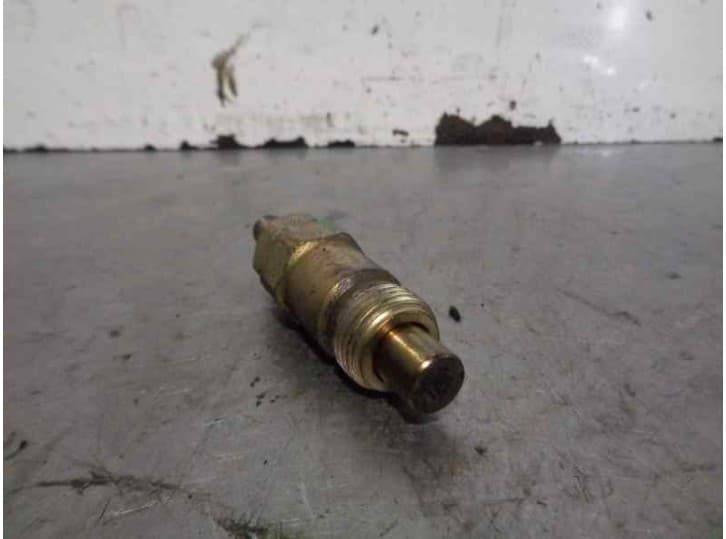 Recambio de inyector para nissan patrol (k/w260) 2.8 diesel referencia OEM IAM 710721 2