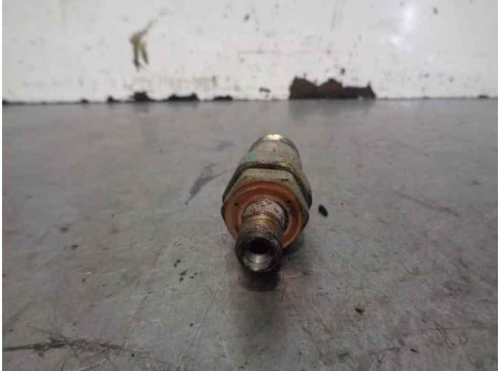 Recambio de inyector para nissan patrol (k/w260) 2.8 diesel referencia OEM IAM 710721 4