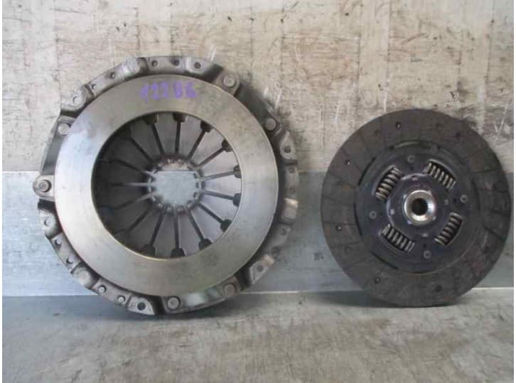 Recambio de kit embrague para daewoo lanos (klat) 1.6 16v referencia OEM IAM 96337259 2