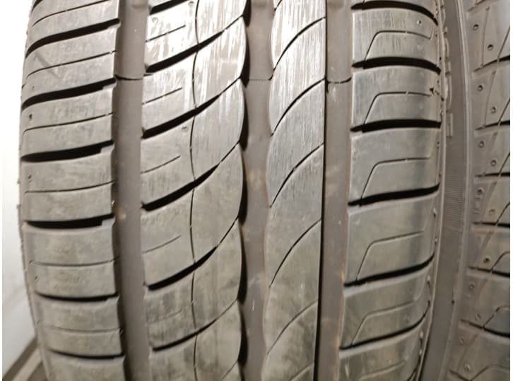 Recambio de neumatico/s para bmw 1 (e81) 118 d referencia OEM IAM 19555R1687W 3