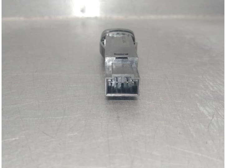 Recambio de warning para volvo v40 hatchback (525) d2 referencia OEM IAM 9123682  ALPS 3