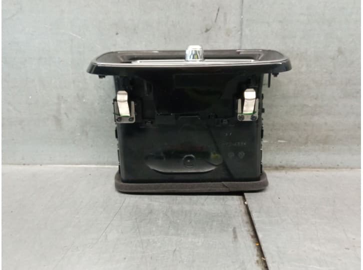 Recambio de aireador para volvo xc40 (536) recharge referencia OEM IAM 31442626 31442626 3