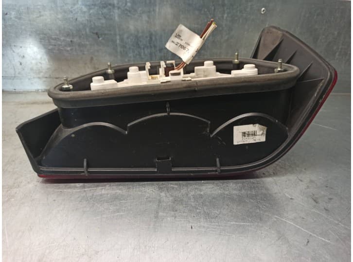 Recambio de piloto trasero izquierdo para peugeot 605 2.0 referencia OEM IAM   4 PUERTAS 5
