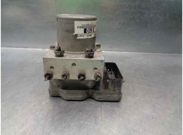 Recambio de abs para kia carens iv 1.7 crdi referencia OEM IAM 58910A4810 2