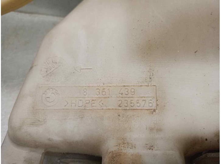 Recambio de deposito limpia para bmw 5 (e39) 523 i referencia OEM IAM 8361439 2