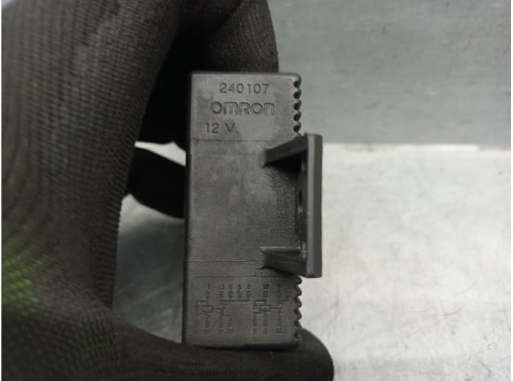 Recambio de caja precalentamiento para citroën c4 i (lc_) 1.6 hdi referencia OEM IAM 240107 4