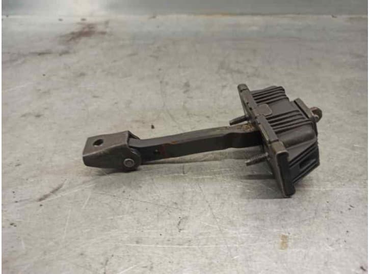 Recambio de retenedor puerta para toyota avensis (_t25_) 2.0 (azt250_) referencia OEM IAM 3