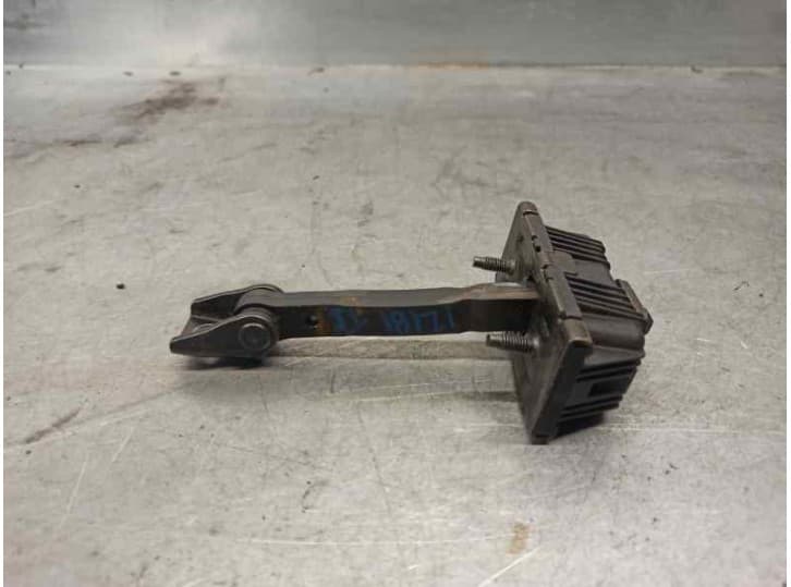 Recambio de retenedor puerta para toyota avensis (_t25_) 2.0 (azt250_) referencia OEM IAM 3
