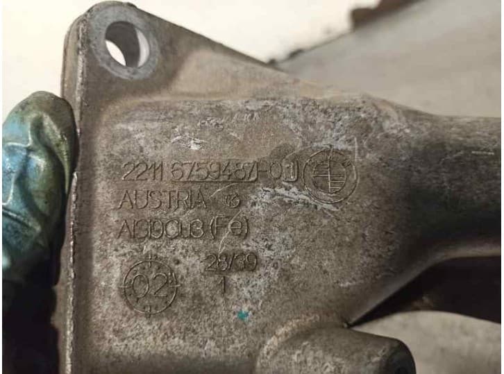 Recambio de soporte motor izquierdo para bmw 3 (e46) 318 i referencia OEM IAM 22116759487 6