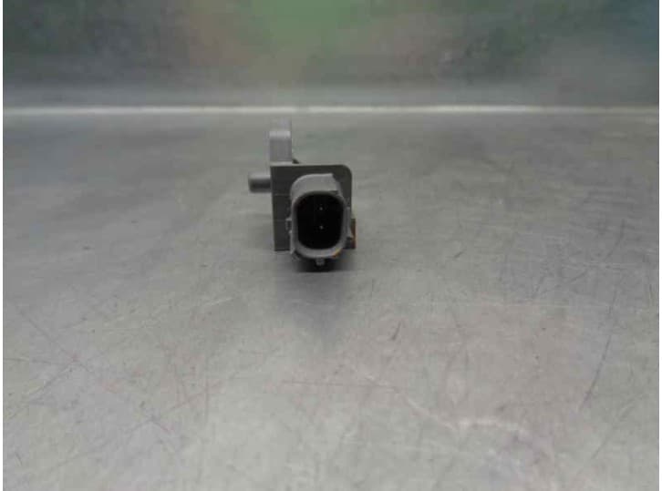 Recambio de sensor impacto para kia carens iv 1.7 crdi referencia OEM IAM 95930A4100 3